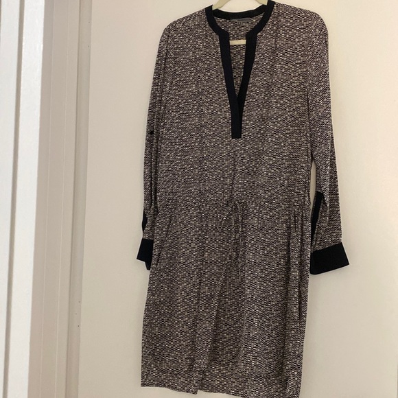 Trendy NYC Vince Dress - Picture 1 of 5